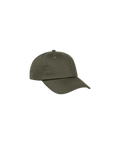 Das Bild zeigt eine khaki-farbene Schirm-Mütze. Mittig auf der Stirn ist ein tonales gesticktes Logo.