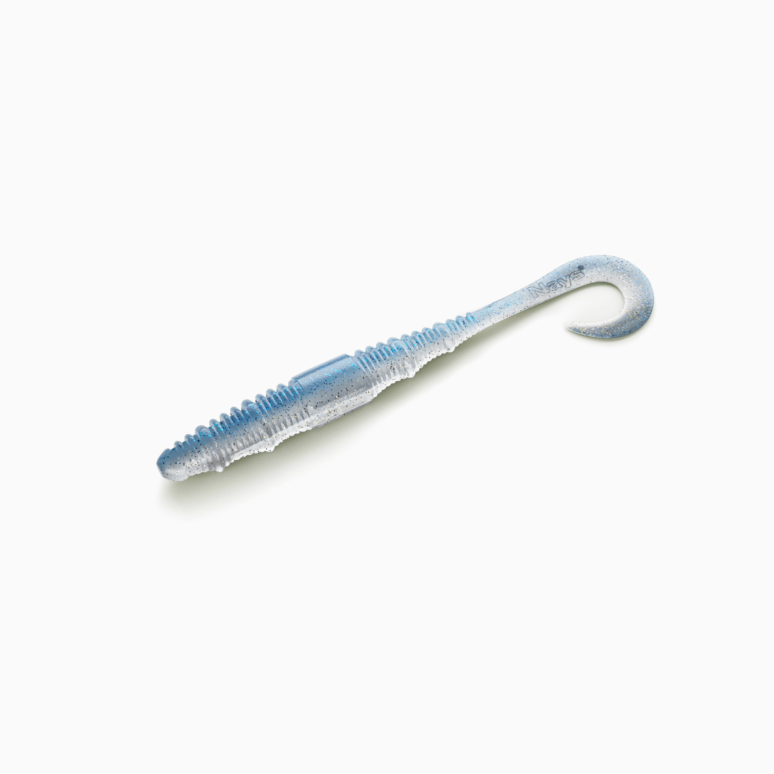 Das Bild zeigt einen Gummi Köder, der an einen Wurm mit kleinem Twister-Schwanz erinnert. Der Körper ist in hell-blau gehalten, während der Bauch einen weißen Kontrast mit goldenen Partikeln bildet.