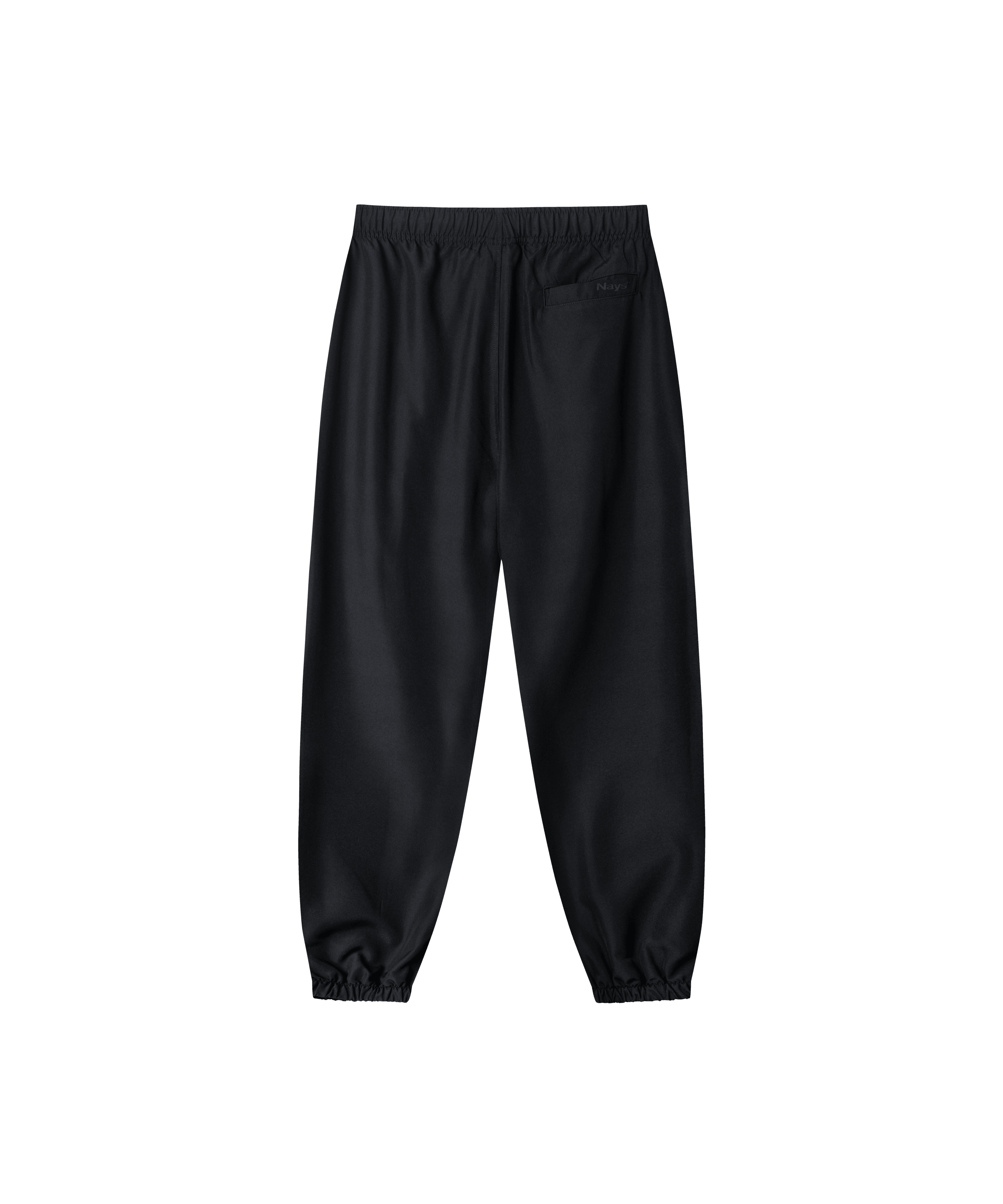 Schwarze Nays Summer Pants aus leichtem, atmungsaktivem Material in der Rückansicht. Ideal geschnitten für vielseitige Outfits. Perfekt für Alltag, Büro und Freizeit. Rechts Gesäß-Tasche mit tonalem Logo.