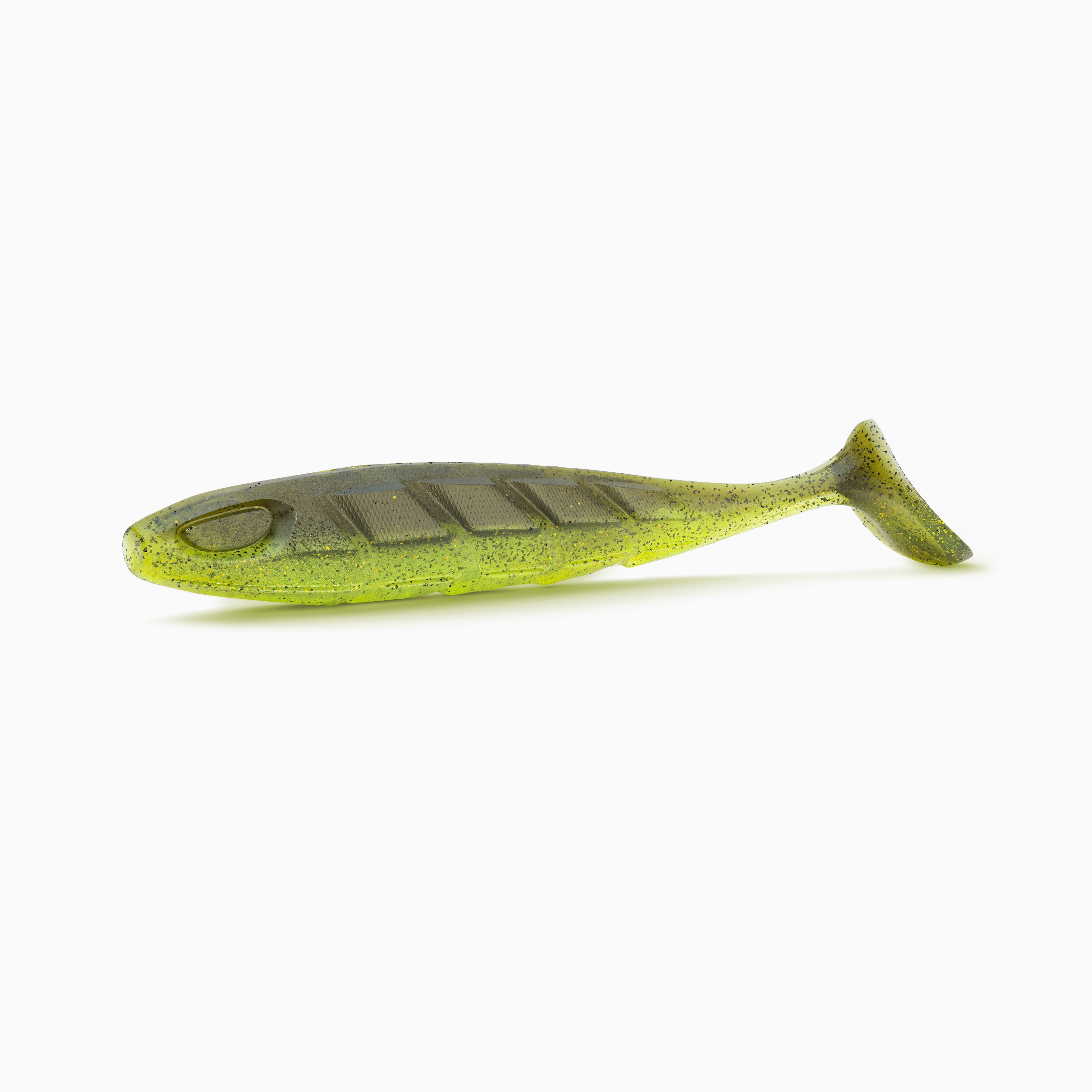 Realistischer Gummifisch Angelköder in oliv-grün mit Glitzer für Hecht, Zander und Barsch.
